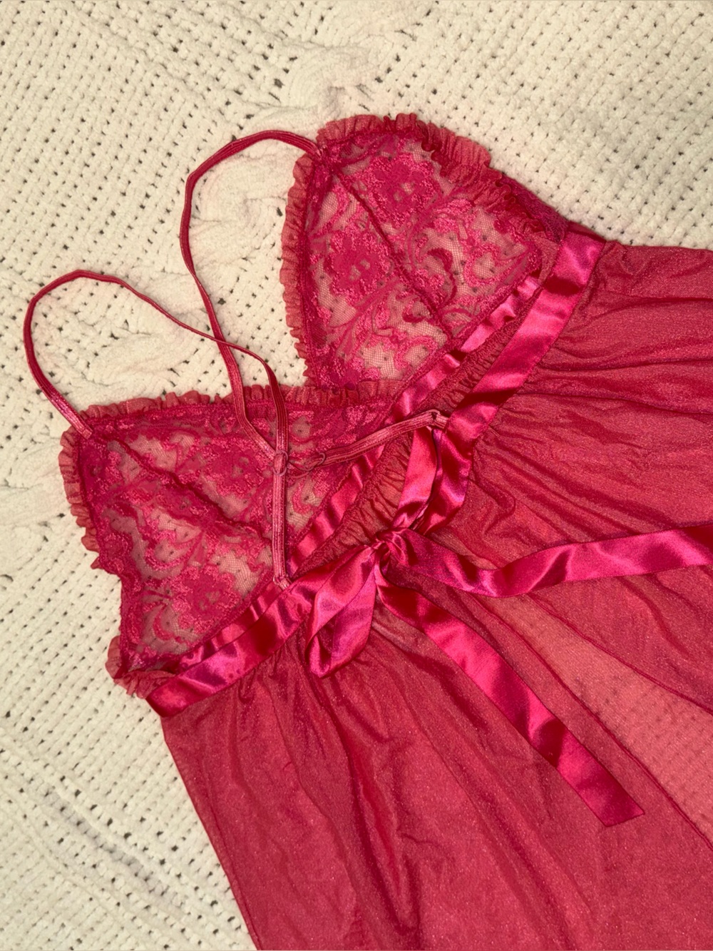 Vintage Victoria’s Secret Magenta Pink Lace Babydoll Slip, Holiday 2016